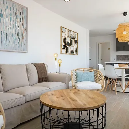 Apartment Triana Deluxe Skyview *