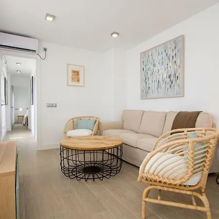 Apartment Triana Deluxe Skyview *